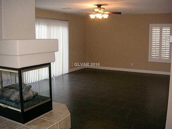 5th image of 10916 Royal Highlands St