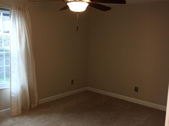 4th image of 1247 Creve Coeur Crossing Ln APT C