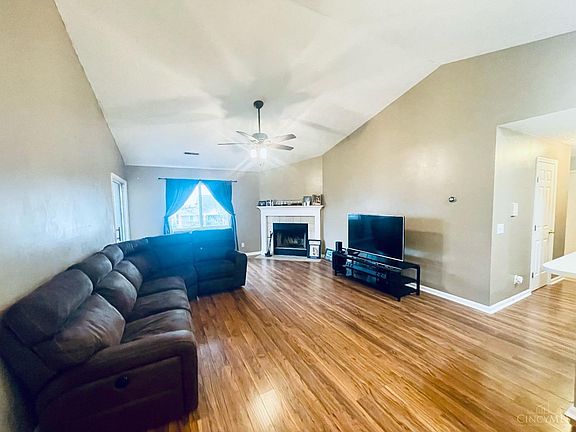 3rd image of 12120 Regency Run Ct APT 10