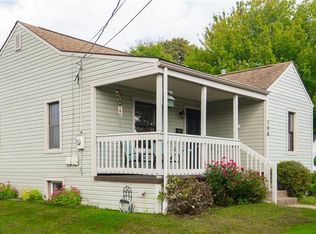108 Pine St, Zelienople, PA 16063