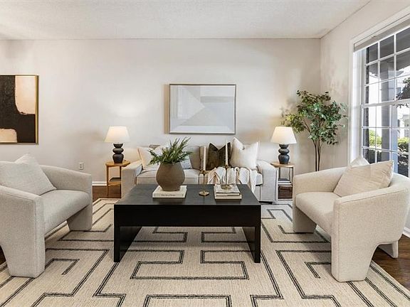 4th image of 273 Devonshire Dr