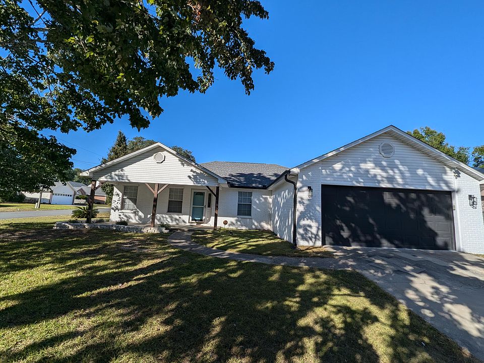 1st image of 533 Rush Park Cir