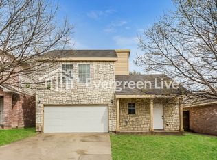 226 Cliff Heights Cir, Dallas, TX 75241