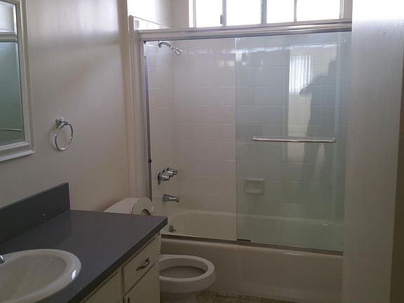 2nd image of 1117 9th St APT 203