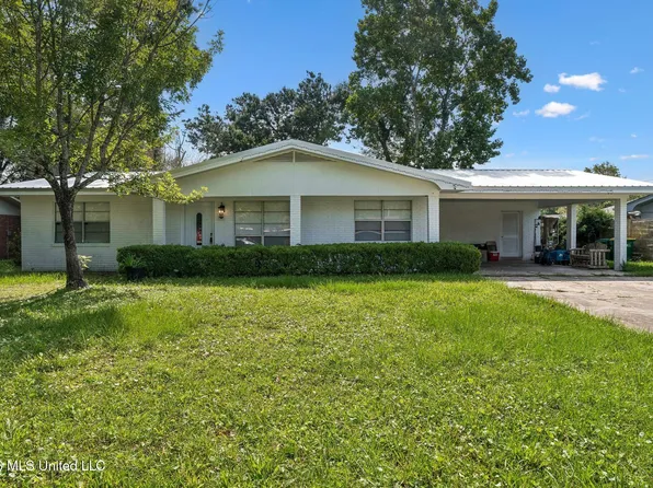6248 Tennyson Dr, Ocean Springs, MS 39564