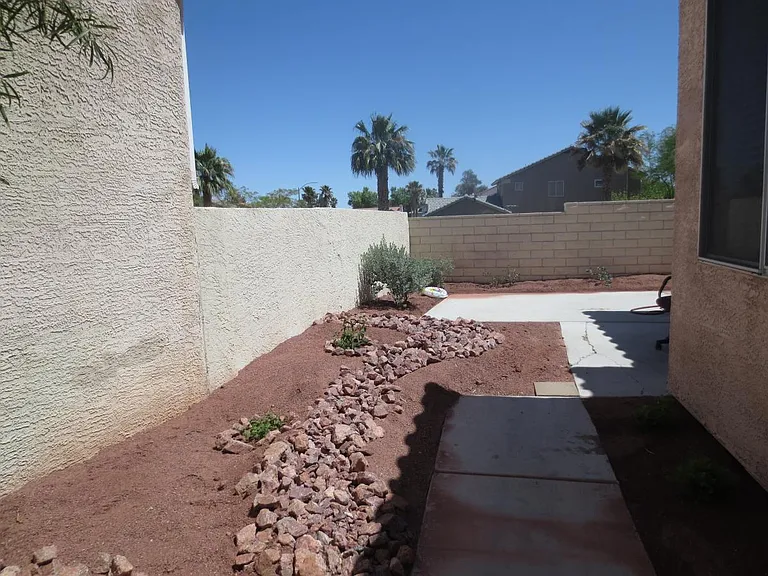 2420 Silver Shadow Dr #HOUSE — Photo 15