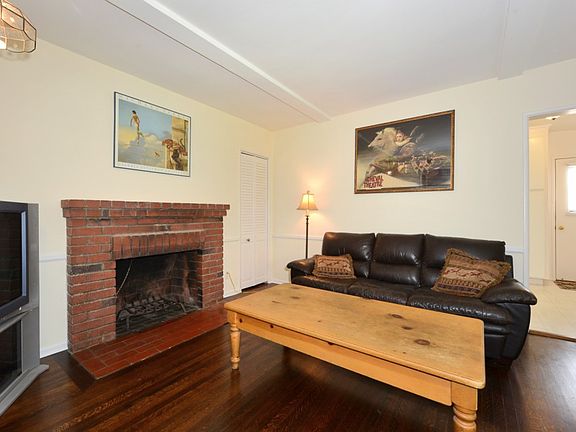 5th image of 317 W Linden Ave