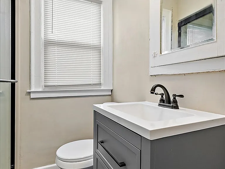 5741 Lakewood St — Photo 41