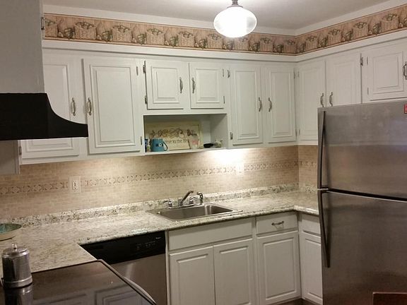 4th image of 1340 Ocean Ave Unit 29