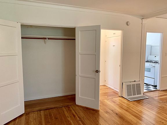 3rd image of 1323 N Fairfax Ave APT 7