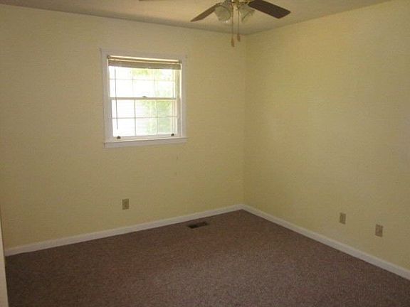 3rd image of 5408 Wilder Dr