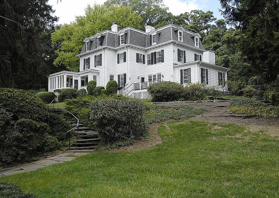 1st image of 11 Park Way