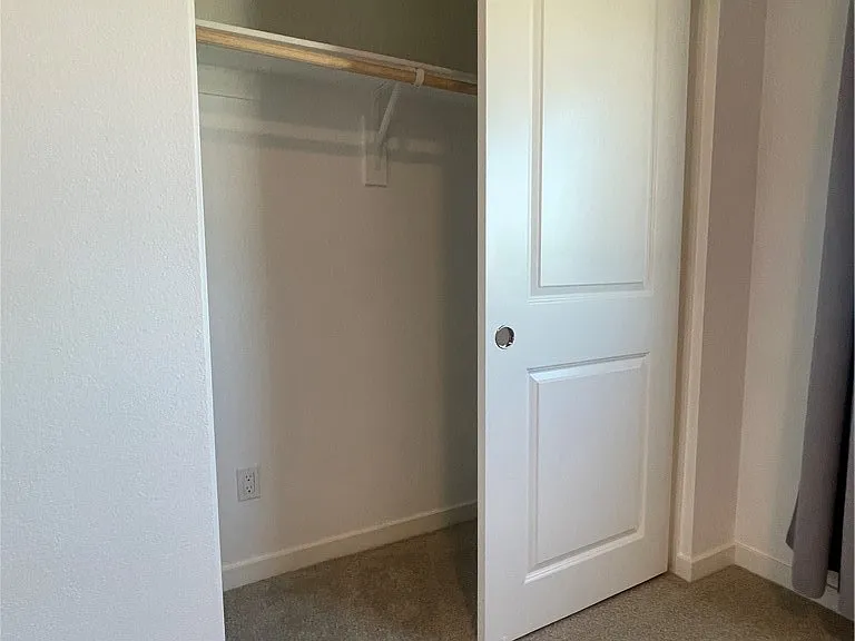 610 Dawson Ave — Photo 29