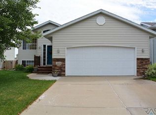4808 S Galway Ave, Sioux Falls, SD 57106