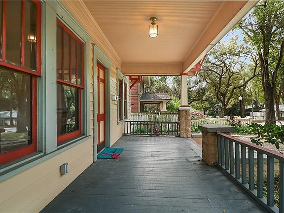 3rd image of 119 N Thornton Ave