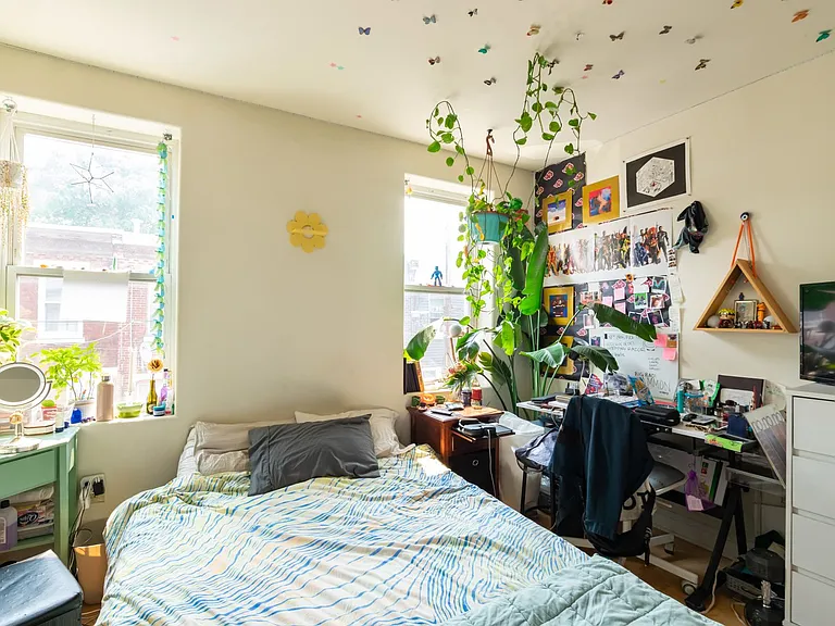 1538 S Opal St — Photo 18