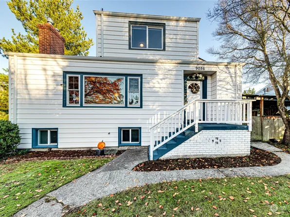 9056 Meridian Avenue N, Seattle, WA 98103