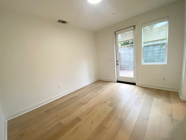 1427 Pullman Way — Photo 33