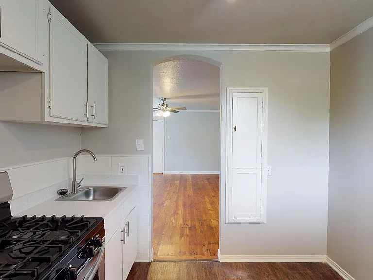 4515 Junius St — Photo 8