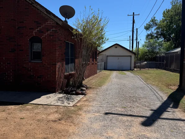 4121 Maple St, Vernon, TX 76384