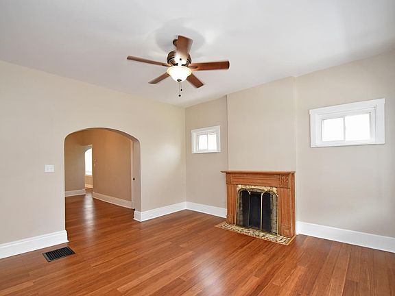 3rd image of 1417 Ludlow Pl