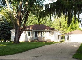 2804 Sunny Ln, Cedar Falls, IA 50613