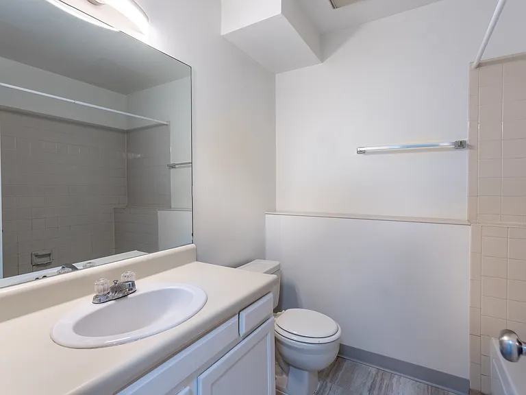 845 Hathaway Dr — Photo 10