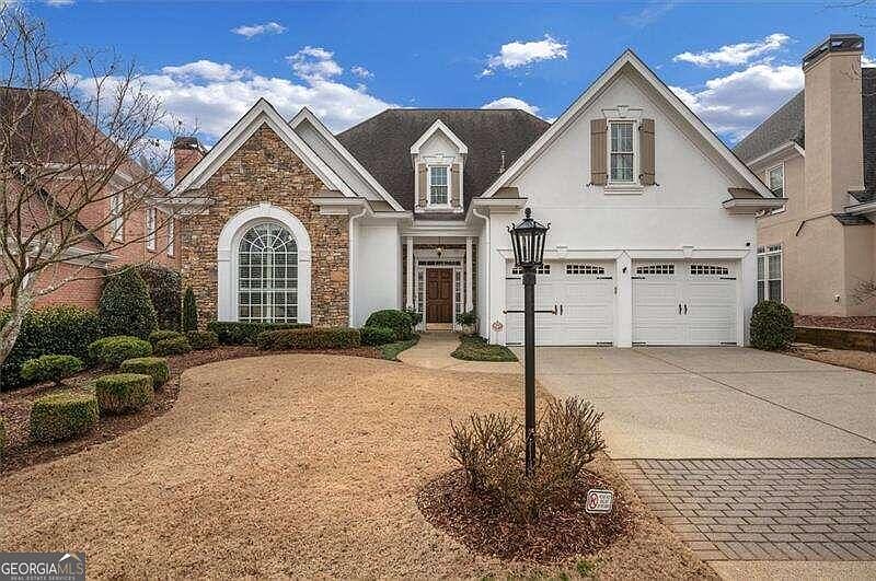 1st image of 318 Declaire Way NE