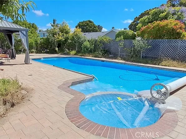 2114 Rhonda St, Oxnard, CA 93036