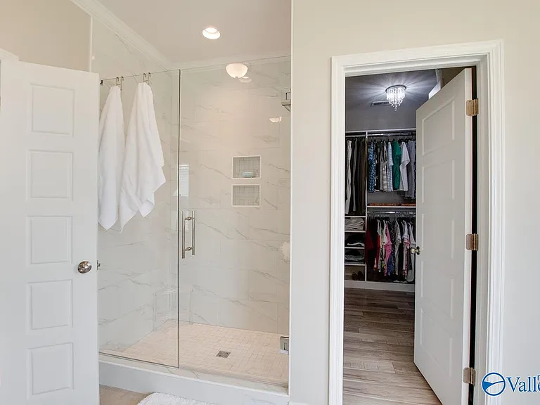 7619 Flint Crossing Cir — Photo 24