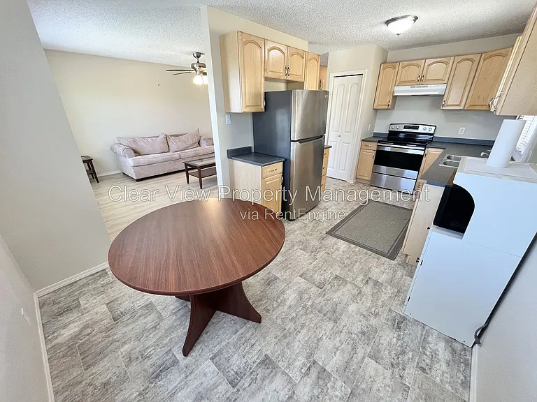 14 Princeton Cres W — Photo 7