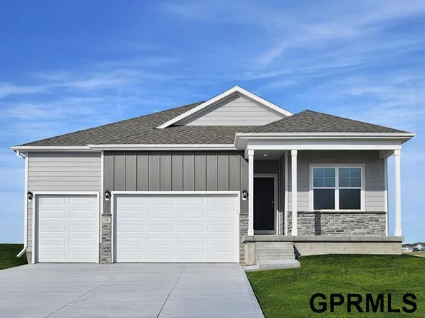 20550 Westridge Dr, Gretna, NE 68028
