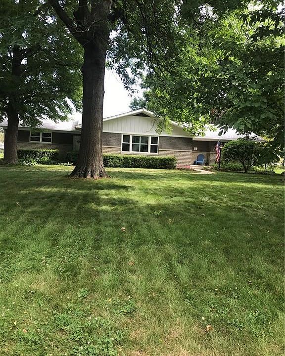1st image of 132 E Cragmont Dr