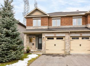 420 Barrick Hill Rd, Ottawa, ON K2M 0H7
