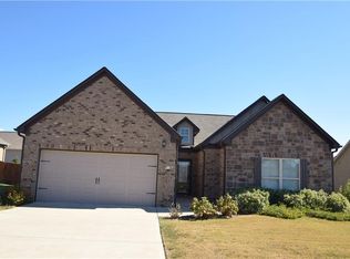 2807 Tara Ct, Opelika, AL 36804