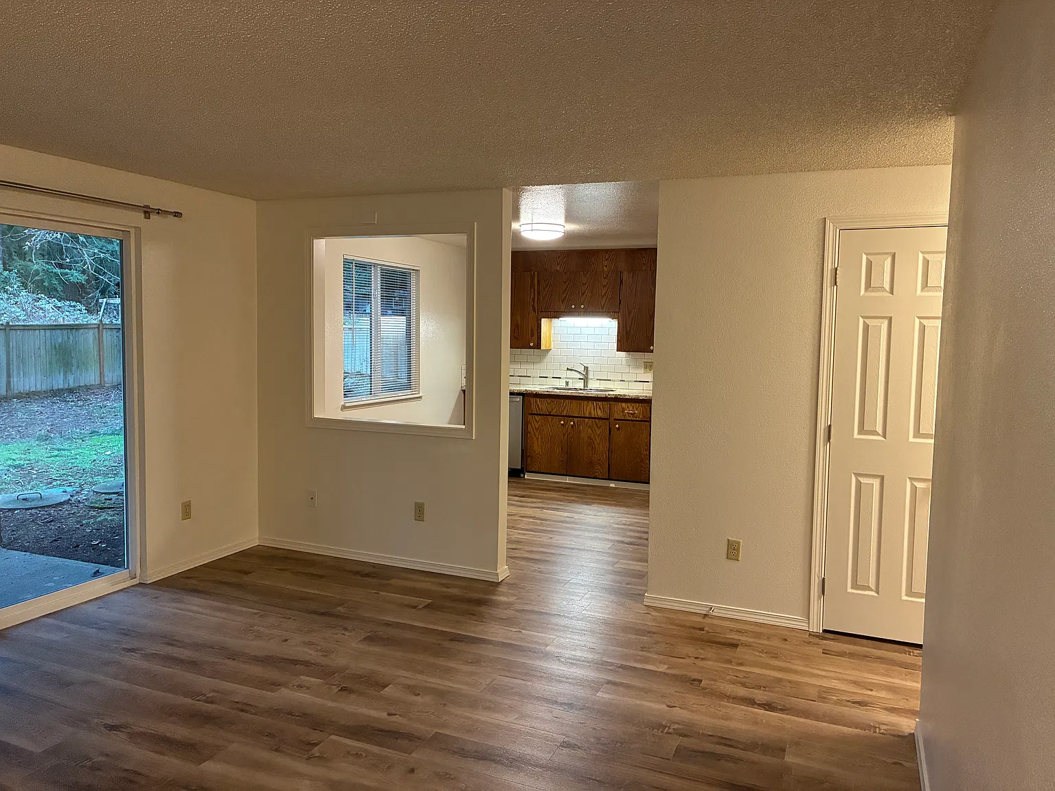 Puyallup South Hill 2 bd — Photo 2