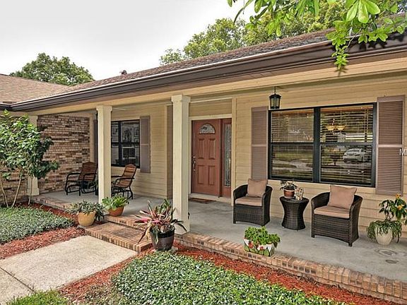 3rd image of 4818 Derry Ct