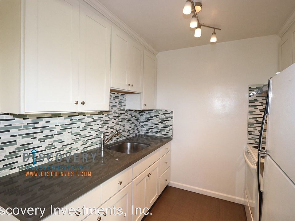 1st image of 296 Lenox Ave APT 4