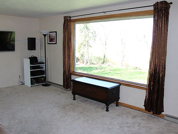 3rd image of 15492 E Old Lincoln Way