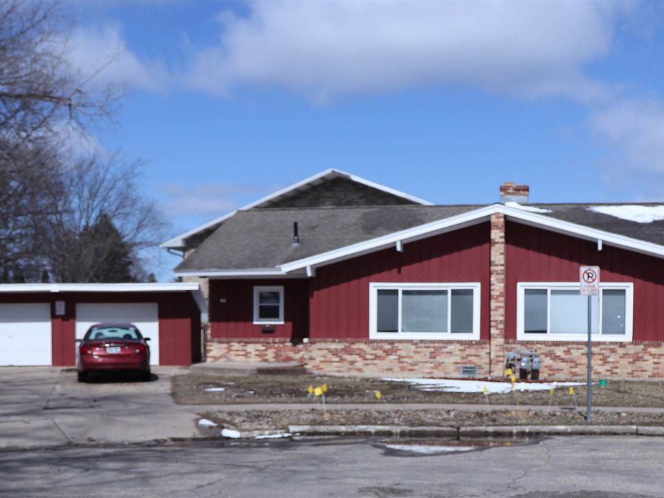 1st image of 701-704 Vincent Ct