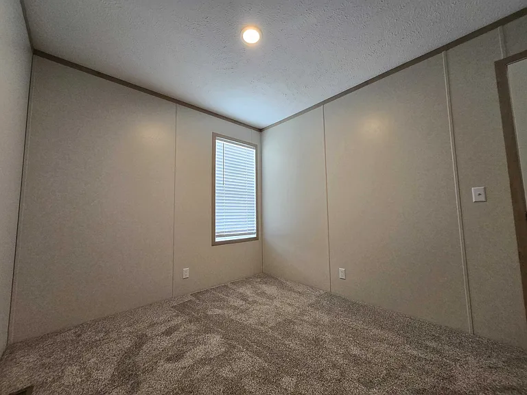 29800 Guilford Cir #471 — Photo 22