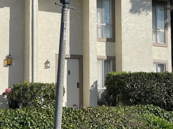 61 Greenview Ln, Richmond, CA 94803