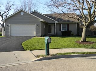 1315 Lawrence Ct, Aurora, IL 60504