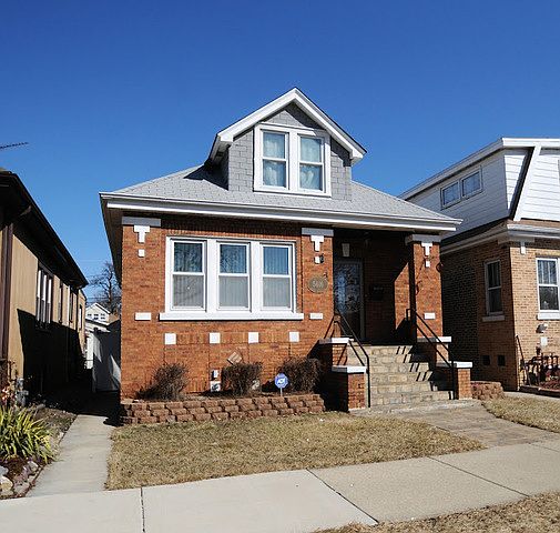 1st image of 5616 W Newport Ave