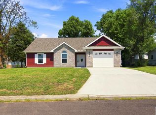 1207 E 11th St, Sedalia, MO 65301