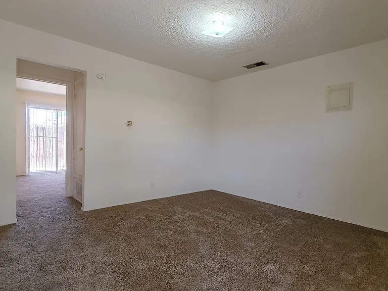 208 General Marshall St NE — Photo 3
