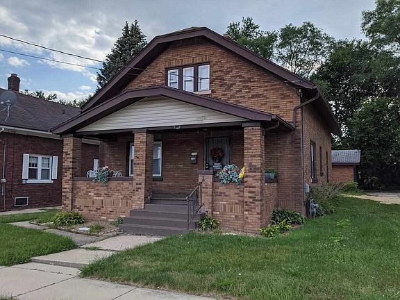 2nd image of 1323 Clover Ave