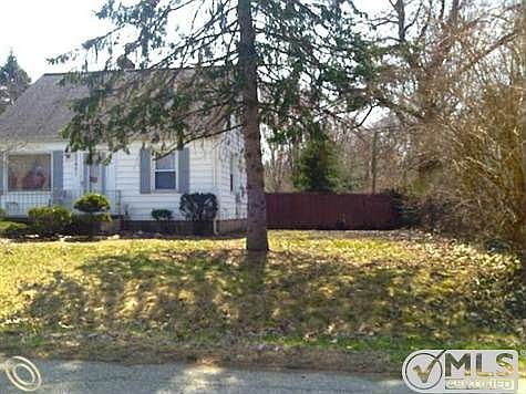 20401 Melrose side.jpg