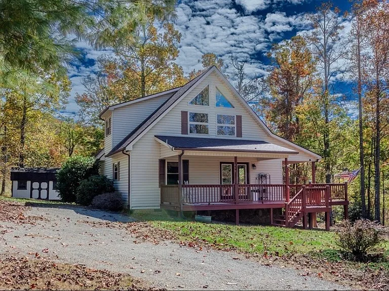 450 Rhododendron Ln — Photo 25