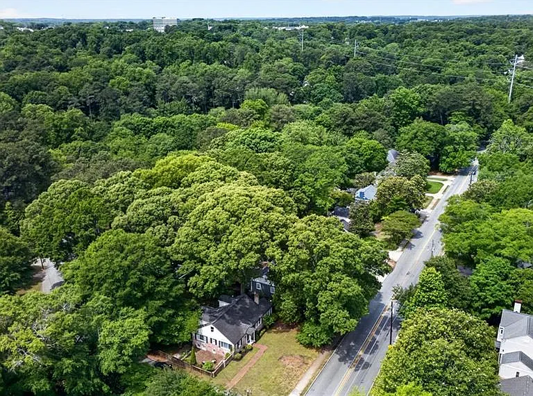 392 Collier Rd NW — Photo 58
